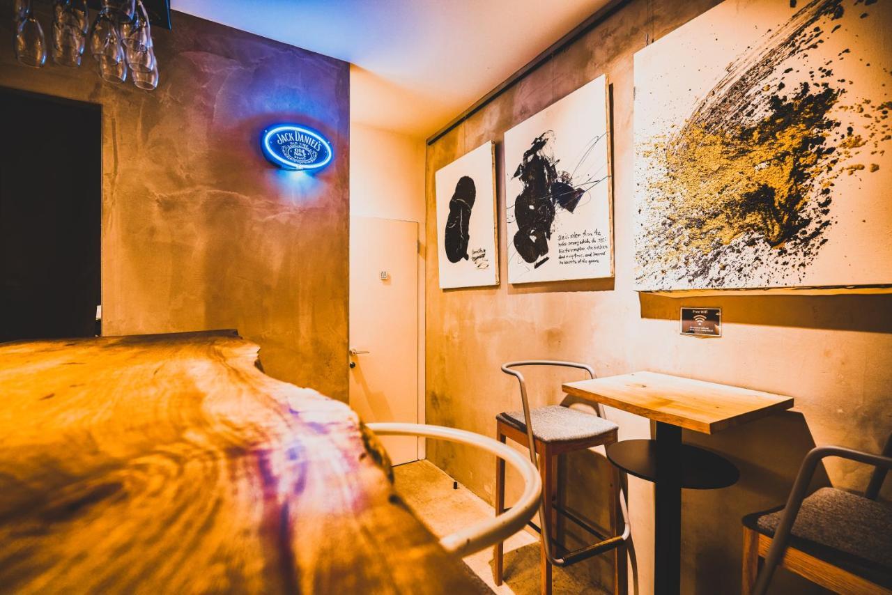 Catalyst Art Hotel Осака Екстериор снимка