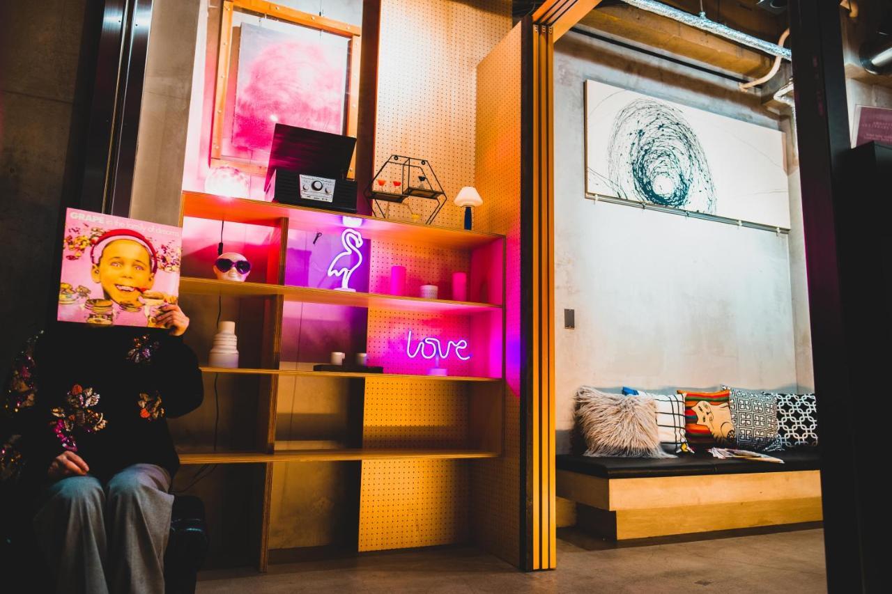 Catalyst Art Hotel Осака Екстериор снимка