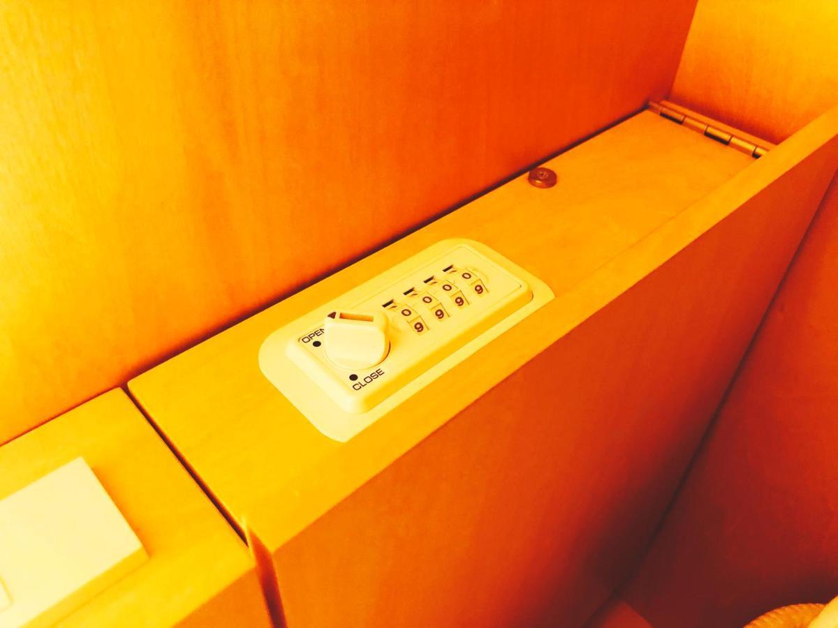 Catalyst Art Hotel Осака Екстериор снимка
