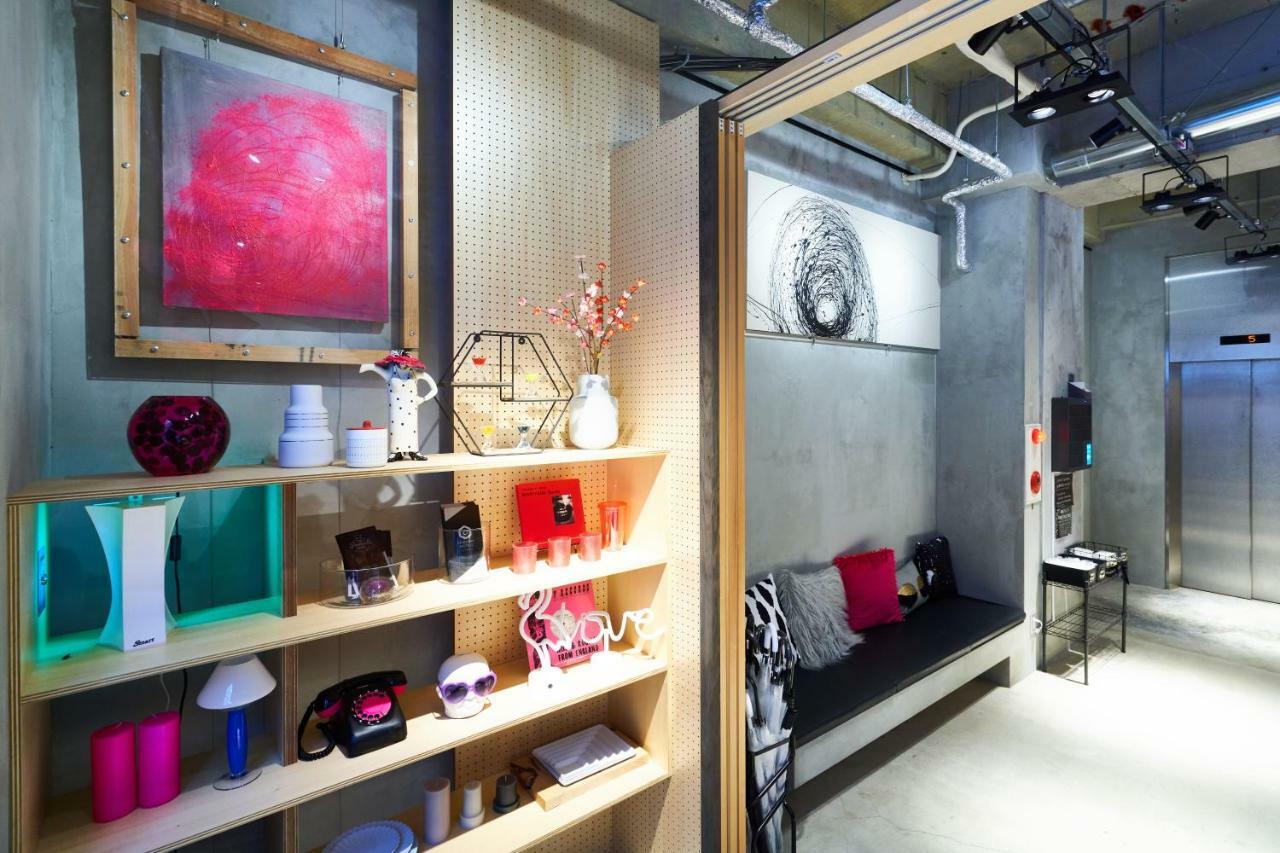 Catalyst Art Hotel Осака Екстериор снимка